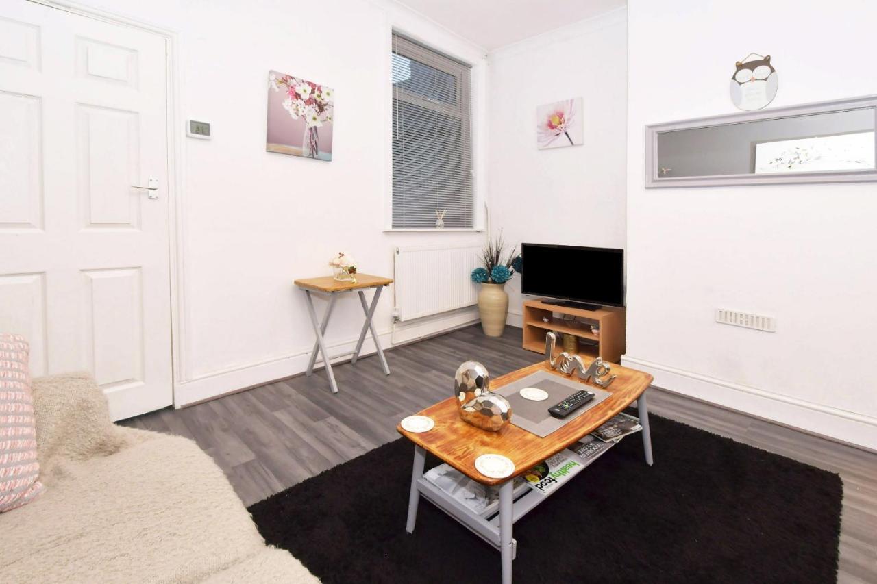 Townhouse @ Hanley Road Stoke Dış mekan fotoğraf